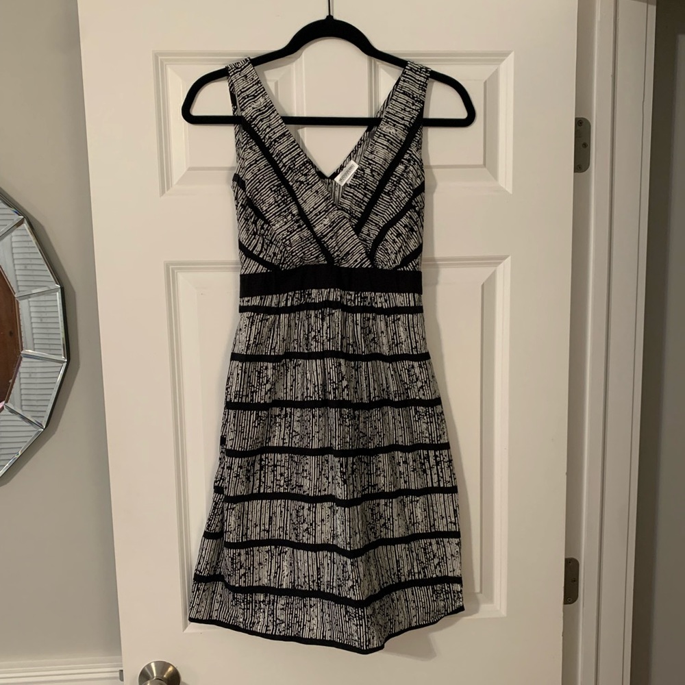 Motherhood Maternity V-Neck dress size S